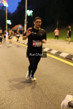 Runner Photo 4296140