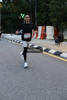 Runner Photo 4296141