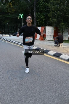 Runner Photo 4296142