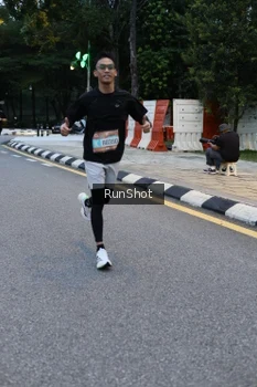 Runner Photo 4296143