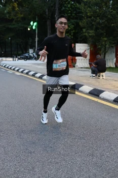 Runner Photo 4296146