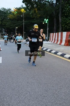Runner Photo 4296156