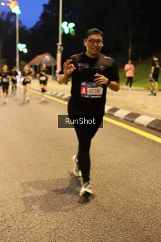 Runner Photo 4296158