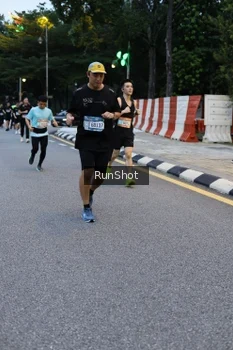 Runner Photo 4296163