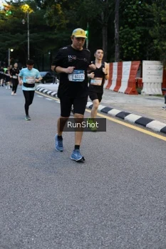 Runner Photo 4296166