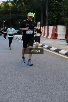 Runner Photo 4296167