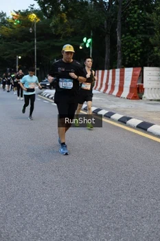 Runner Photo 4296170