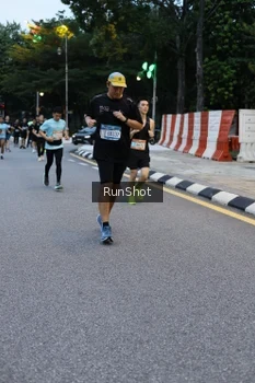 Runner Photo 4296171