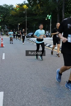 Runner Photo 4296173