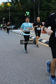 Runner Photo 4296178