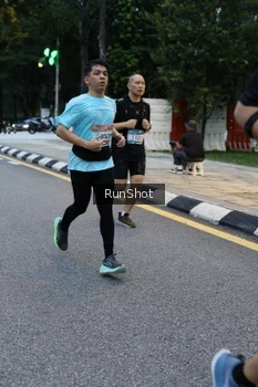 Runner Photo 4296184