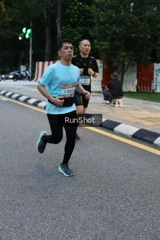 Runner Photo 4296186