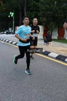 Runner Photo 4296187