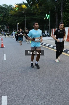 Runner Photo 4296190