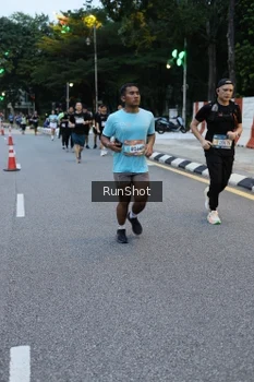 Runner Photo 4296192