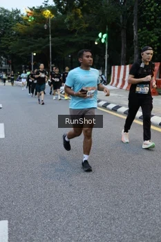 Runner Photo 4296193