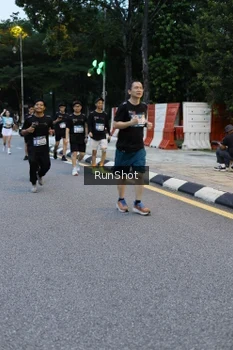 Runner Photo 4296205