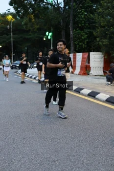 Runner Photo 4296209