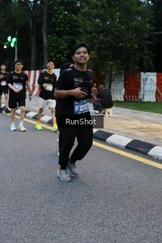Runner Photo 4296217