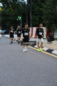 Runner Photo 4296221