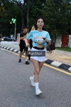 Runner Photo 4296242