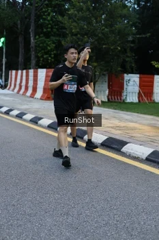 Runner Photo 4296247