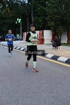 Runner Photo 4296263