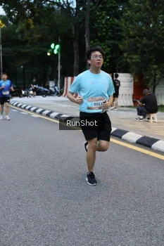 Runner Photo 4296290