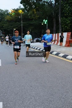 Runner Photo 4296304
