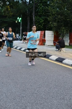 Runner Photo 4296333