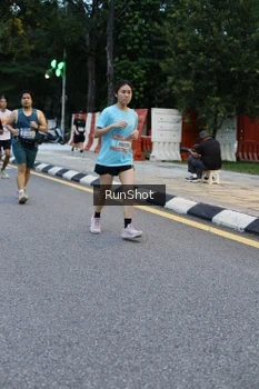 Runner Photo 4296335