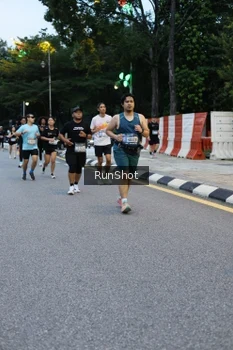 Runner Photo 4296338