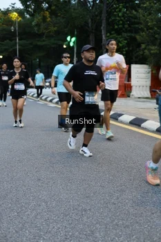 Runner Photo 4296362