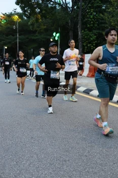 Runner Photo 4296363
