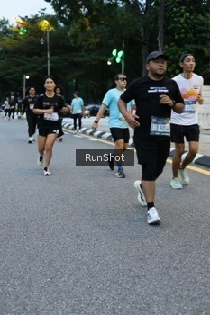 Runner Photo 4296364