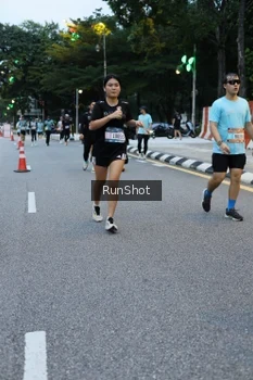 Runner Photo 4296368