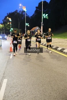 Runner Photo 4296370