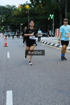 Runner Photo 4296371