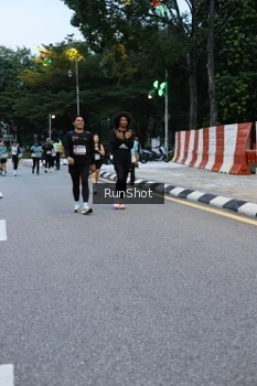 Runner Photo 4296383