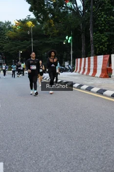 Runner Photo 4296384