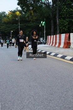 Runner Photo 4296387