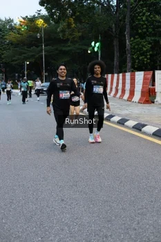 Runner Photo 4296391