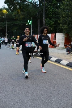 Runner Photo 4296396