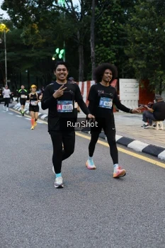 Runner Photo 4296401