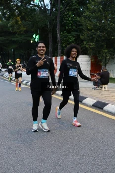 Runner Photo 4296404