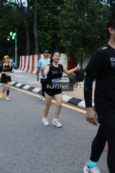 Runner Photo 4296411
