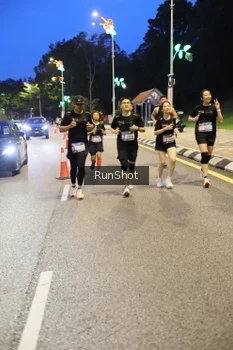 Runner Photo 4296414