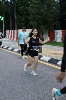 Runner Photo 4296417