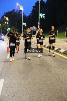 Runner Photo 4296447