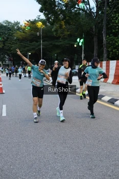 Runner Photo 4296455